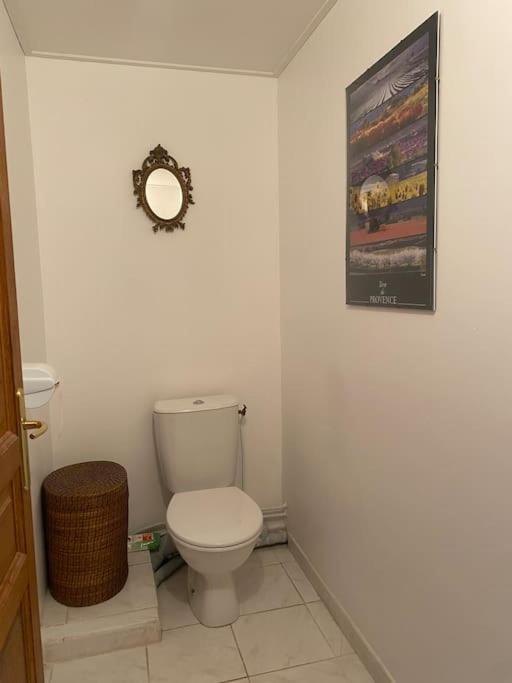 דירות Velaux T2 Avec Jardin Et Piscine Privee מראה חיצוני תמונה