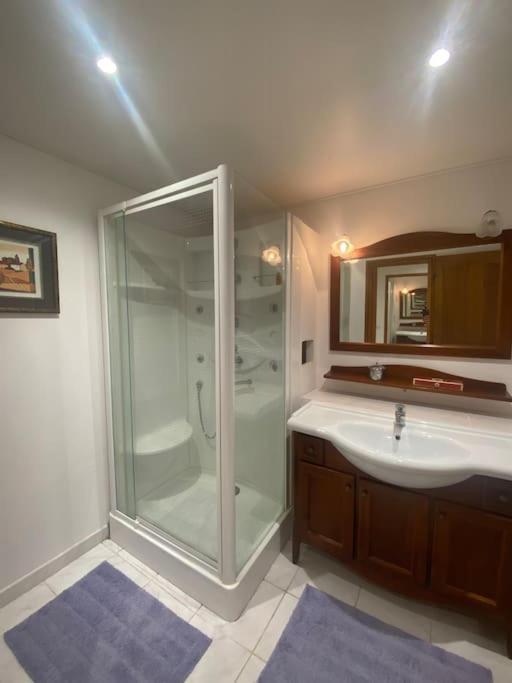 דירות Velaux T2 Avec Jardin Et Piscine Privee מראה חיצוני תמונה